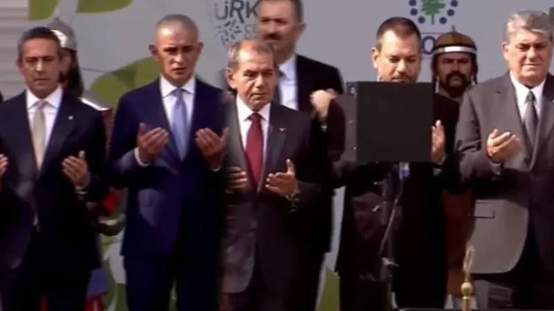 4 Büyüklerin Başkanı Erdoğan'la Aynı Sahnede! Neler Oluyor?