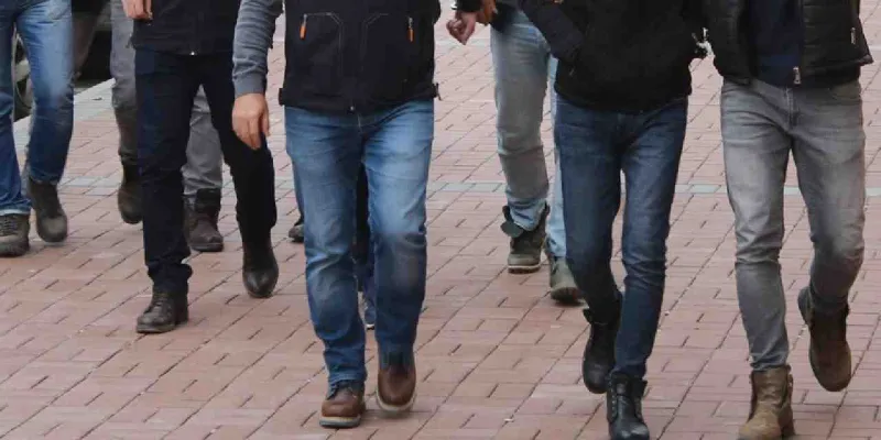 6 İlde IŞİD Operasyonu! Şafak Baskınıyla Gözaltılar
