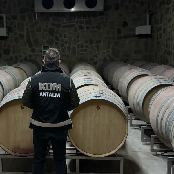 Sahte İçki Operasyonu: 81 İlde Şok Baskın! Kaçak İmalathaneler Çöktü