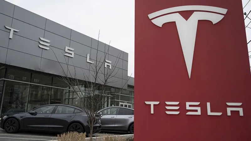 Tesla'da Şok Düşüş! Avrupa'da Satışlar Çakıldı!