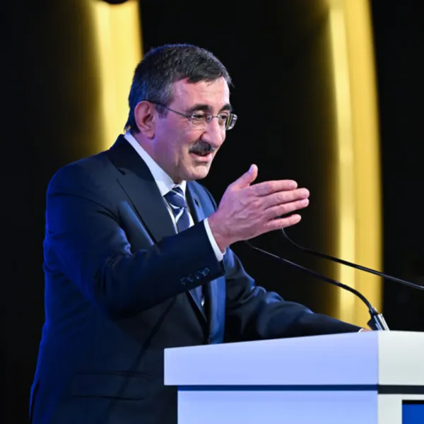 AK Parti'den Anayasa Hamlesi: Kritik Toplantı Yarın!