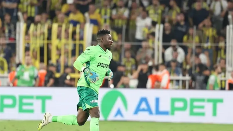Onana Gidiyor Mu? Manchester United'dan Şok Karar!