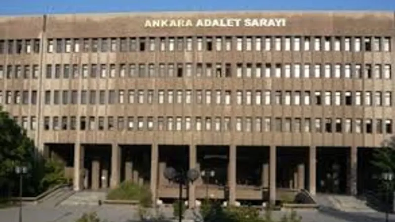 Ankara Cumhuriyet Başsavcılığı'ndan uyarı: Dolandırıcılara dikkat!