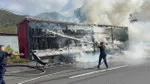 Antalya’da alev alev yanan tır paniği: Sürücünün hamlesi hayat kurtardı!