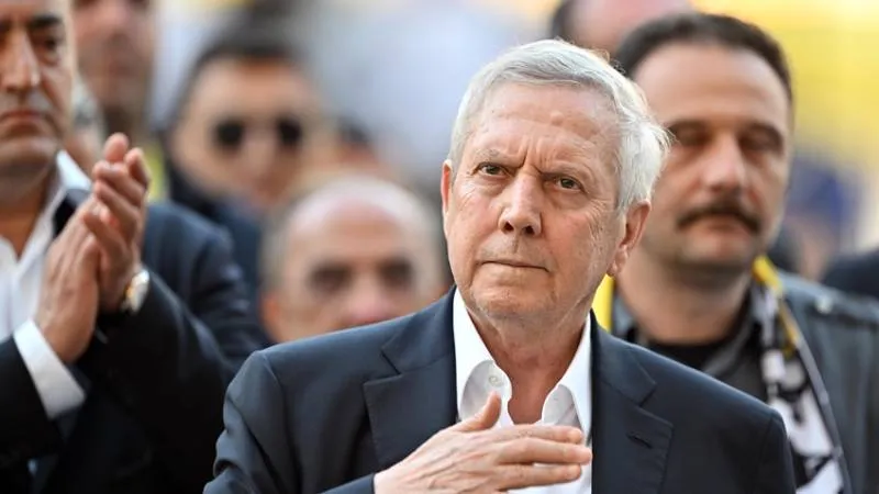 Aziz Yıldırım'dan Şok Hamle! Erol Bilecik Fenerbahçe'den Kovuluyor Mu?