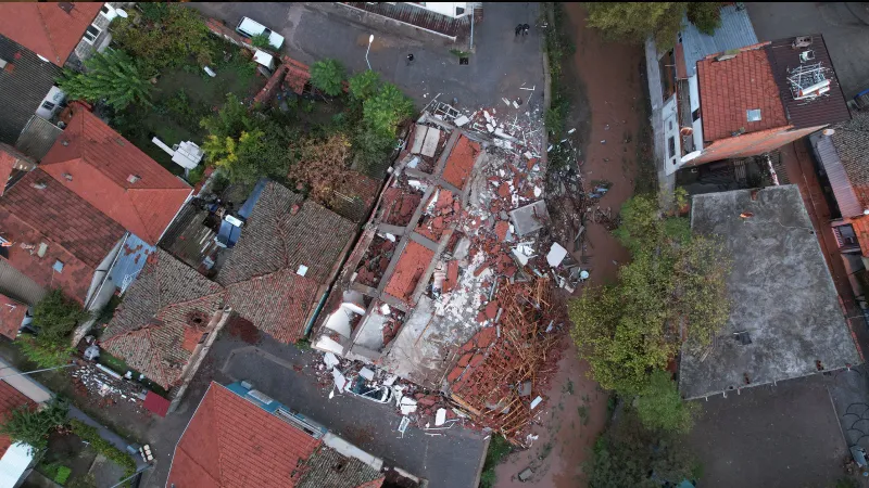 Balıkesir Depremi: Yıkımın Boyutu Ortaya Çıktı! İşte İlk Görüntüler