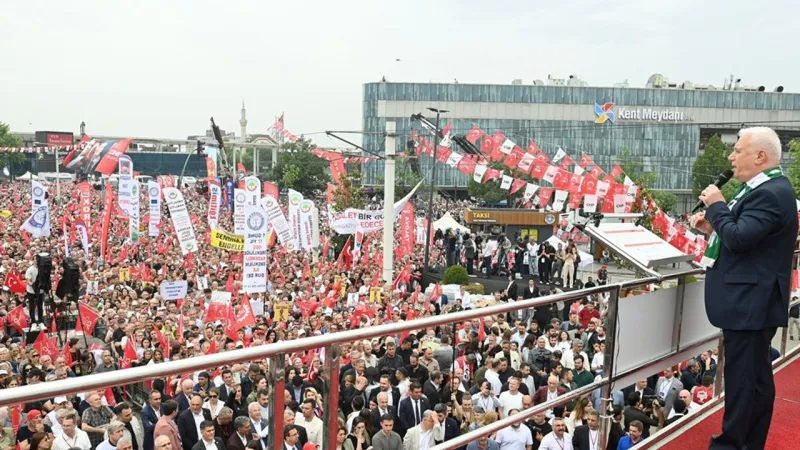 Başkan Bozbey'den adalet ve demokrasi çağrısı