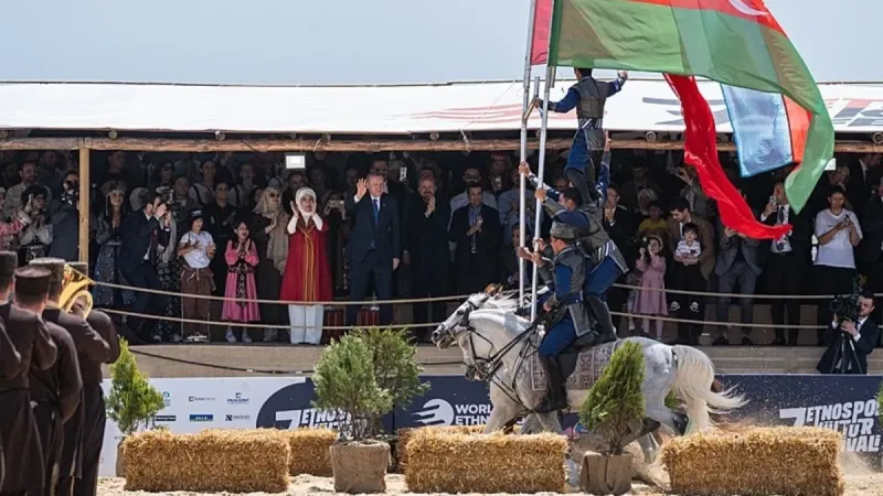 Erdoğan'dan Etnospor Festivali'ne Sürpriz Ziyaret! Neler Yaşandı?