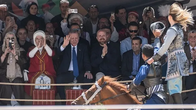 Erdoğan'dan Etnospor'a Ziyaret: O Anları Ayakta Alkışladı!