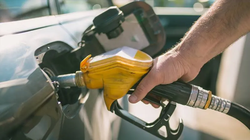 Benzine Dev İndirim! Pompa Fiyatları Çakılacak mı?