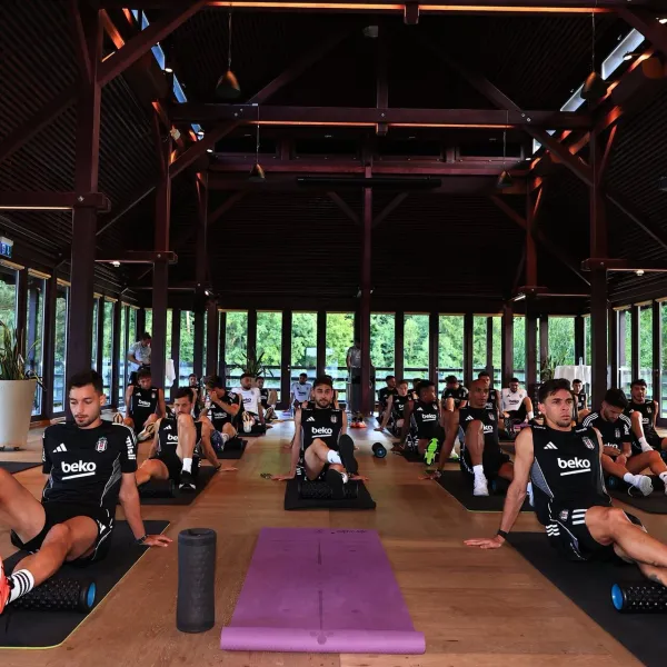 Beşiktaş Avusturya kampına başladı!