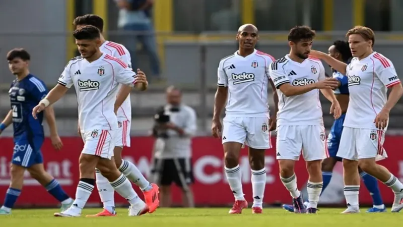 Beşiktaş bol gollü hazırlık maçından zafer çıkartamadı