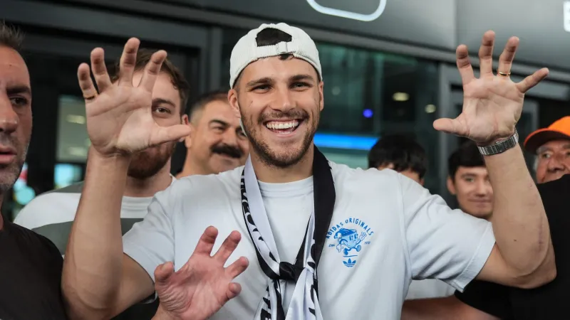 Beşiktaş'ın transfer görüşmesi yaptığı David Jurasek İstanbul'a geldi