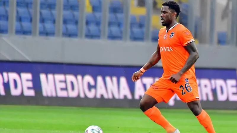 Bir dönem ülkemizde de oynamıştı; adı da yaşı da sahte çıktı!