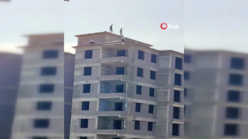 Çatıda tehlikeli çalışma