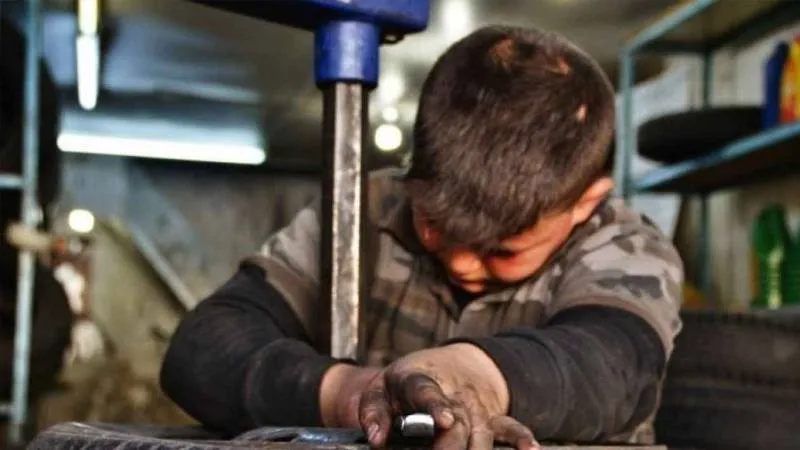 CHP'li Nazlıaka: Her dört çocuktan biri çalışmak zorunda kalıyorsa, 2025 aile yılı değil; çocuk işçiliği ile mücadele yılı ilan edilmeliydi!