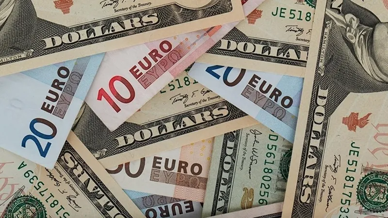 Dolar ve Euro'da Son Dakika! Fiyatlar Nereye Gidiyor?