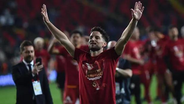 Dries Mertens Futbolu Bıraktı! Galatasaray'dan Ayrılık Kararı