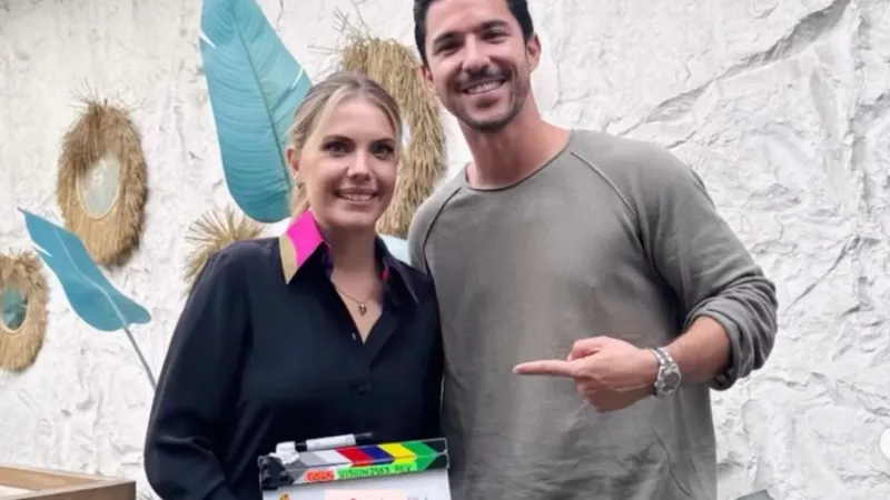 Eda Ece ve Kaan Yıldırım'dan Aşk Bombası! O Film Geliyor!