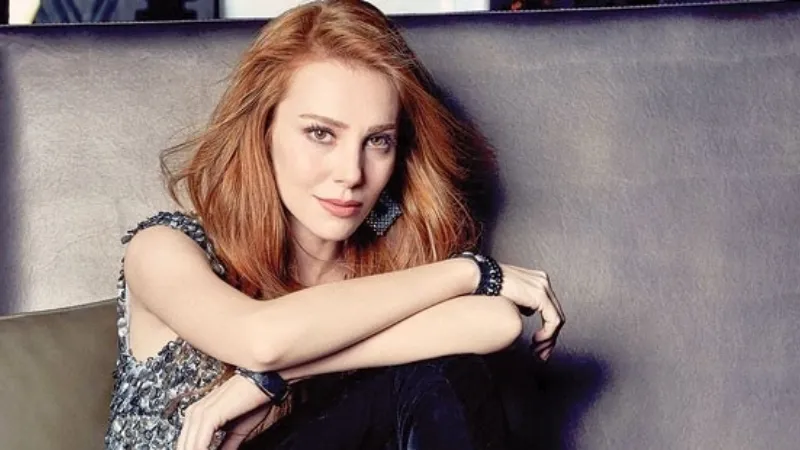 Elçin Sangu ve sevgilisi hakkında suç duyurusu