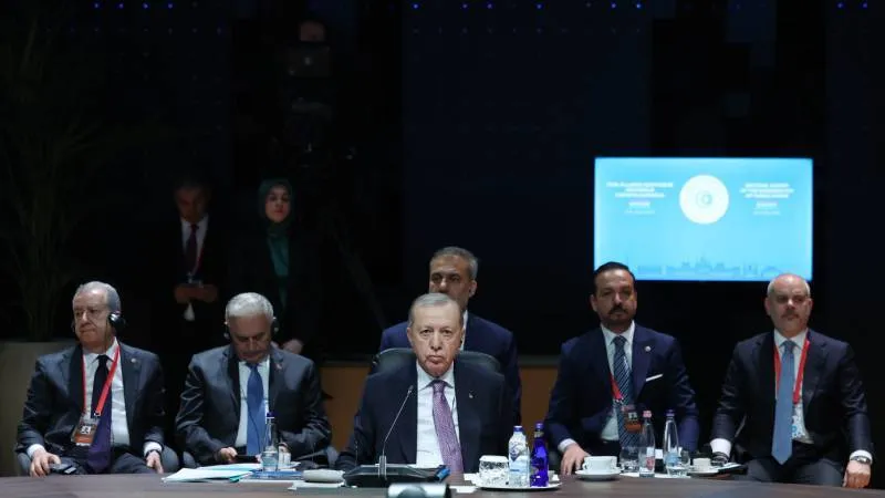 Erdoğan'dan KKTC Çıkışı: Türk Dünyası Aile Fotoğrafı Eksik!