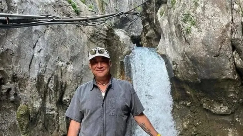 Eski Yeşilçam oyuncusu sosyal medyadan tanıştığı kadın tarafından bıçaklandı: Hastaneye kaldırılan oyuncu hayatını kaybetti