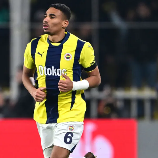 Şok Ayrılık! Fenerbahçe Djiku'yu Moskova'ya Sattı! İşte Detaylar