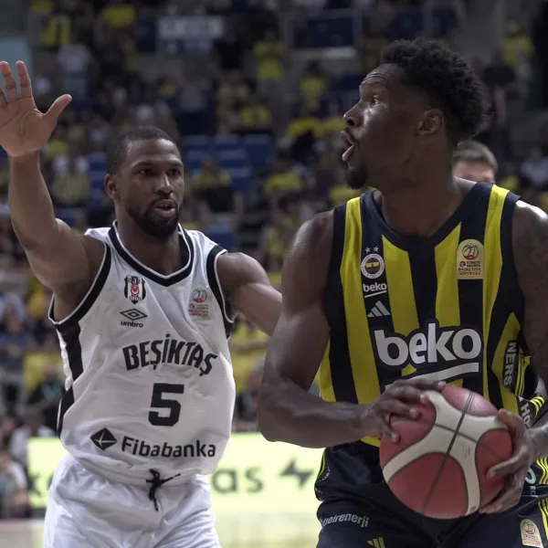 Fenerbahçe Beko Şov Yaptı! Seride Durum 2-0 Oldu!