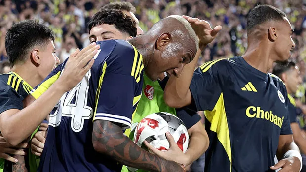 Fenerbahçe'den Hollanda'ya Gol Yağmuru! Tarihi Zafer