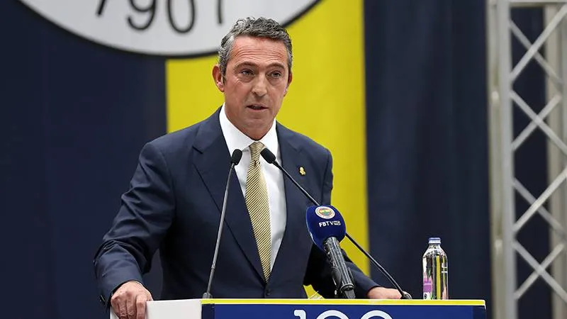 Ali Koç'un ŞL Finali Keyfi! Taraftar Fenerbahçe Maçında Çıldırdı