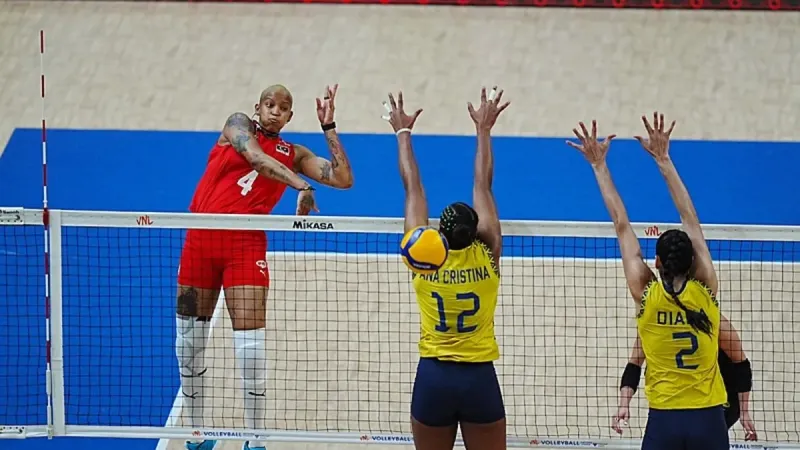 Fenerbahçe taraftarından büyük tepki! Ana Cristina paylaşımına yorum yağdı: "İsterseniz çiçek de gönderin"