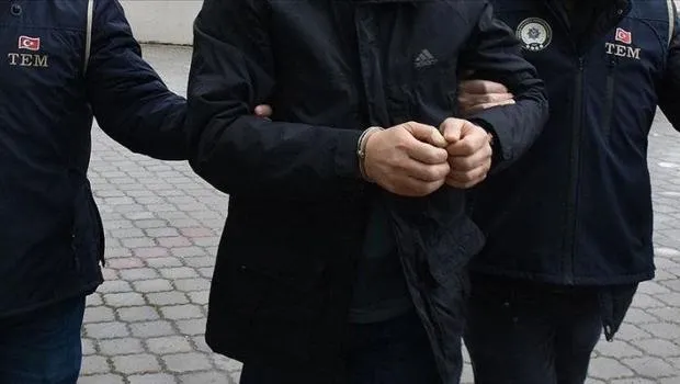 FETÖ’ye darbe! Hücre evlerine baskında 27 tutuklama