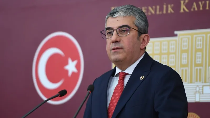 Gökhan Günaydın: Türkiye’de bin 400 belediye varken İBB ile yatıp İBB ile kalkılmasının nedenini biliyoruz
