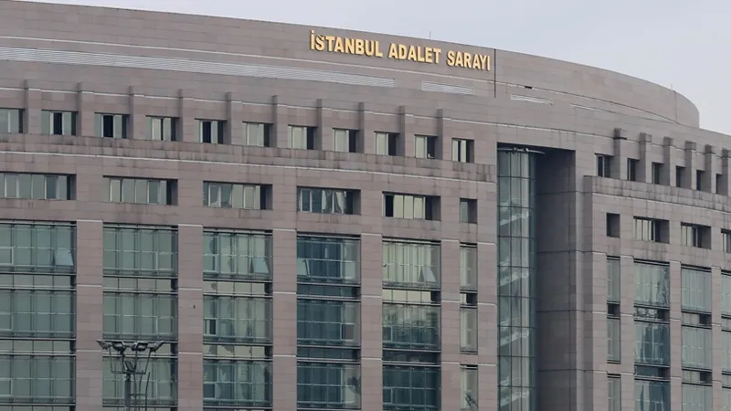 İBB Yolsuzluk Soruşturması: Firari Şüpheliye Kayyum Şoku!