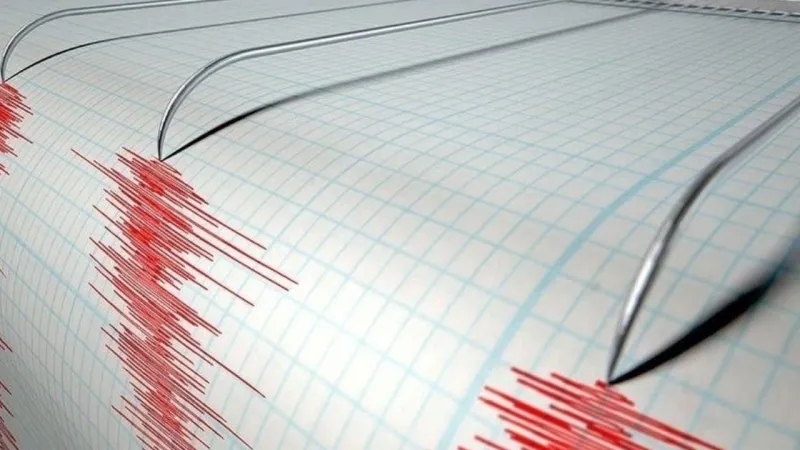 İstanbul'da 4 büyüklüğünde deprem!