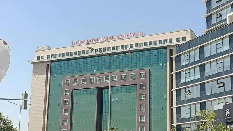 İzmir Adliyesinde Rüşvet Operasyonu! İcra Müdür Yardımcısı Gözaltında