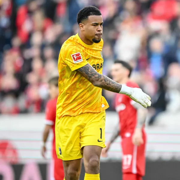Muslera Gitti, Yerine Kim Geliyor? Galatasaray'dan Bomba Kaleci Transferi!