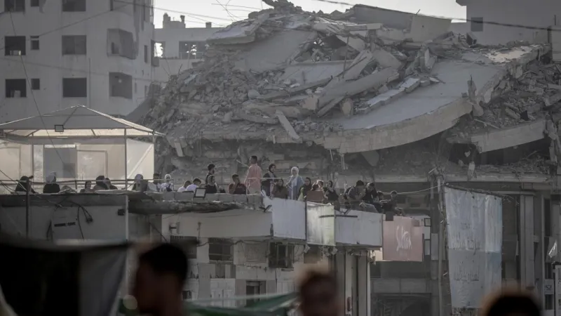 Katil İsrail'in bayramın 3. gününde Gazze'ye saldırılarında 11 Filistinli hayatını kaybetti
