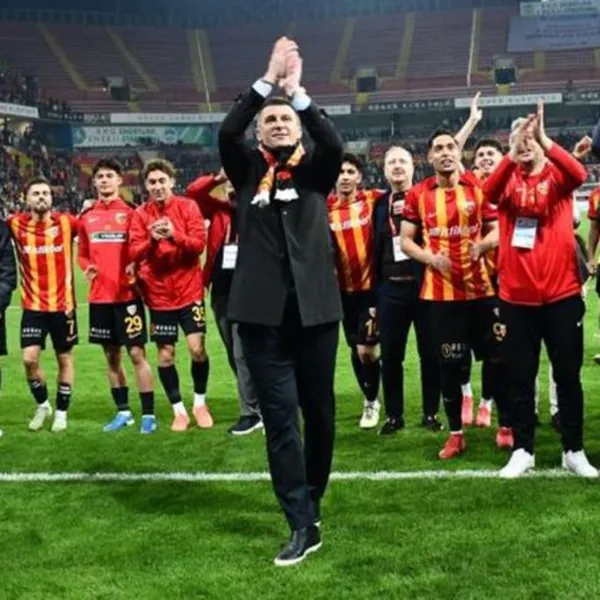 Kayserispor'da Şok Ayrılık! Jakirovic'in Yeni Durağı Neresi?