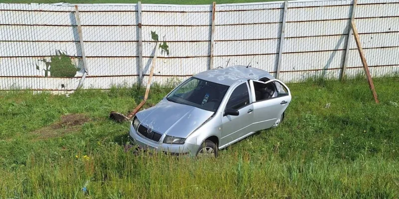 Kontrolden çıkan araç şarampole devrildi: 5 kişi yaralandı