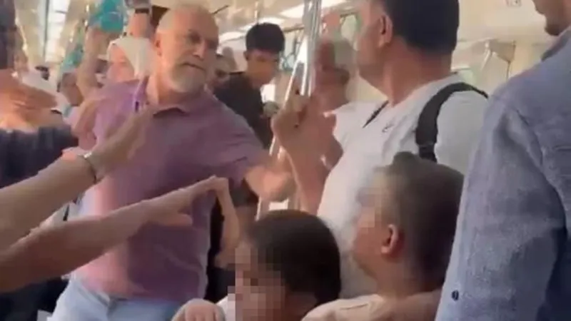 Marmaray'da Şok! Babayı Darp Edene Hapis Cezası Geliyor Mu?