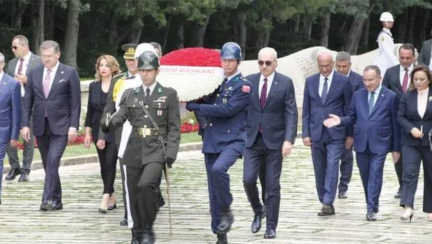 Kurtulmuş ve Meclis Divanı Anıtkabir'de: Hangi Mesajı Verdi?