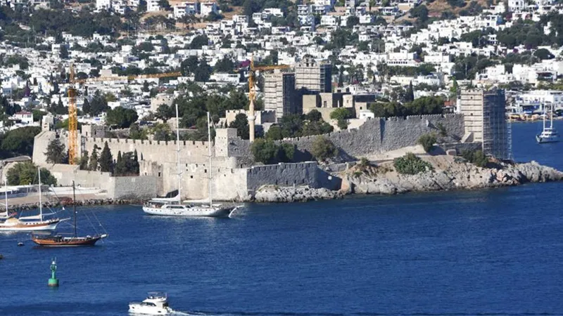 Muğla'da Deniz Keyfi Alarmı! Sıcaklık Rekoru Kırılıyor!