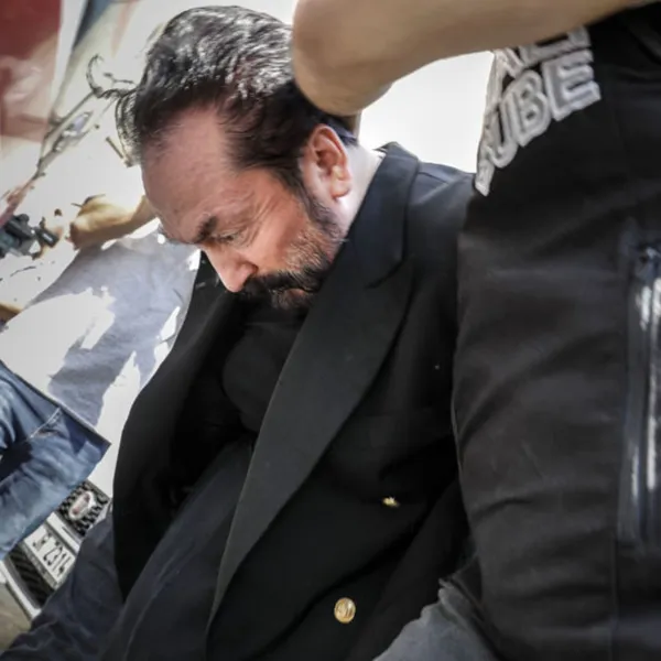 Adnan Oktar Davası: 13 Sanığa Şok Beraat Kararı! Ne Değişecek?