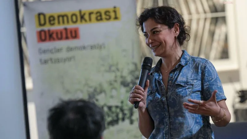 İzmir'de Demokrasi Rüzgarı! Akdeniz Akademisi Demokrasi Okulu Açıldı