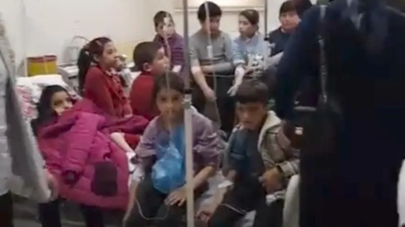 Ardahan'da Okul Yemeği Faciası! 90 Öğrenci Zehirlendi Mi?