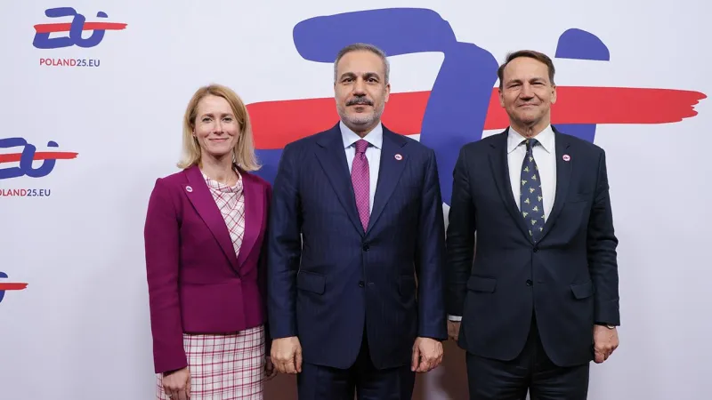 Fidan'dan Kritik Varşova Ziyareti: AB ile Yeni Dönem mi?
