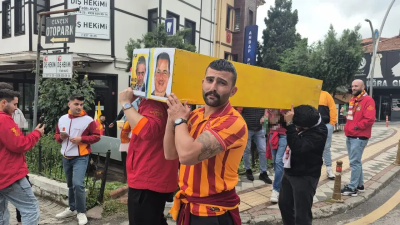 Bartın'da Şok Eden Yürüyüş! Fenerbahçe Tabutu Omuzlarda Taşındı