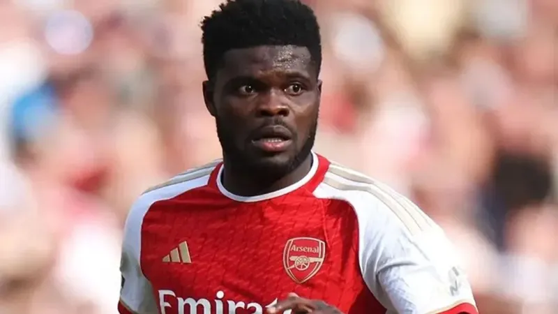 Beşiktaş'a Şok! Arsenal Partey İçin Devrede! Transfer İptal Mi?