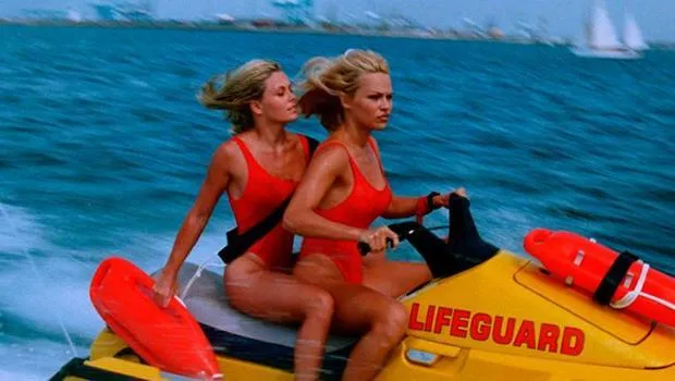 Kırmızı Mayo Felaketi! Baywatch Yıldızının Aşk Hayatı Neden Bitti?